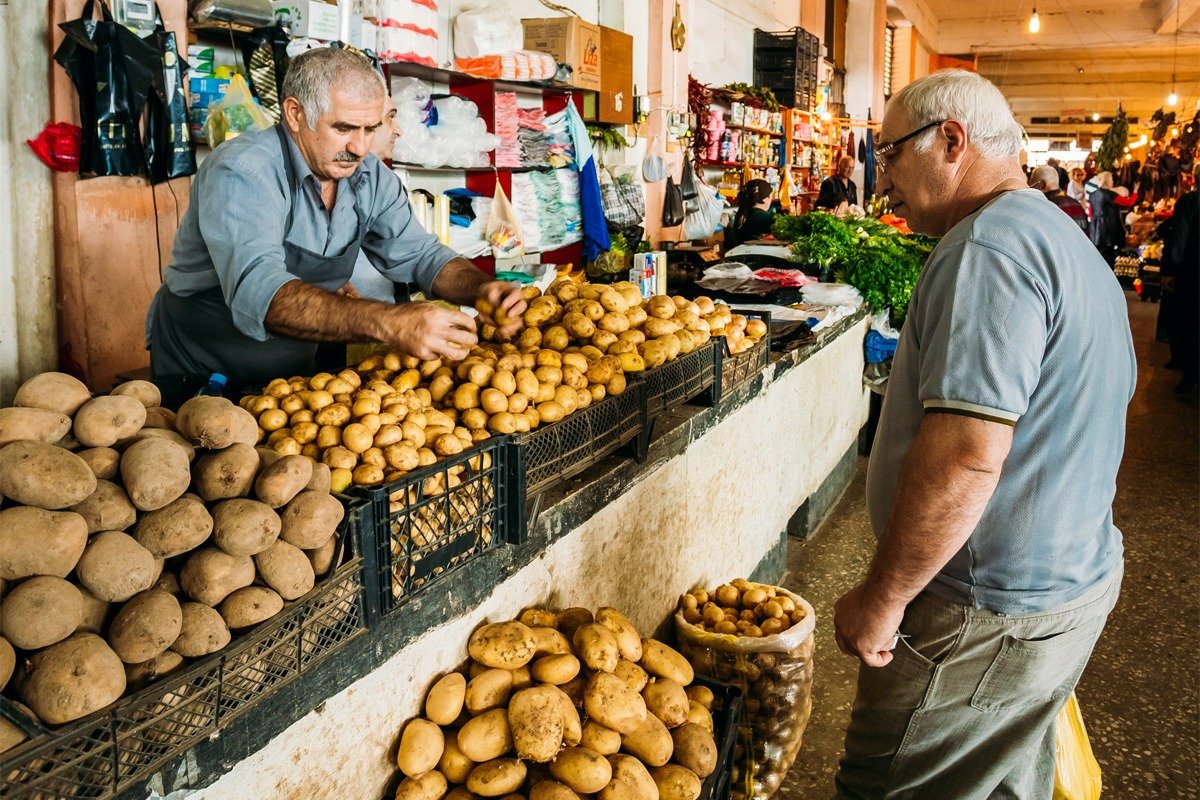 The Link Between Commercial Rents and the Survival of Neighborhood Grocers